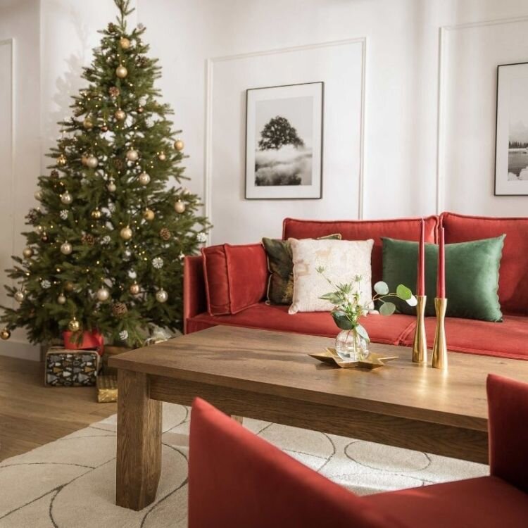 Salon decorated for Christmas. 