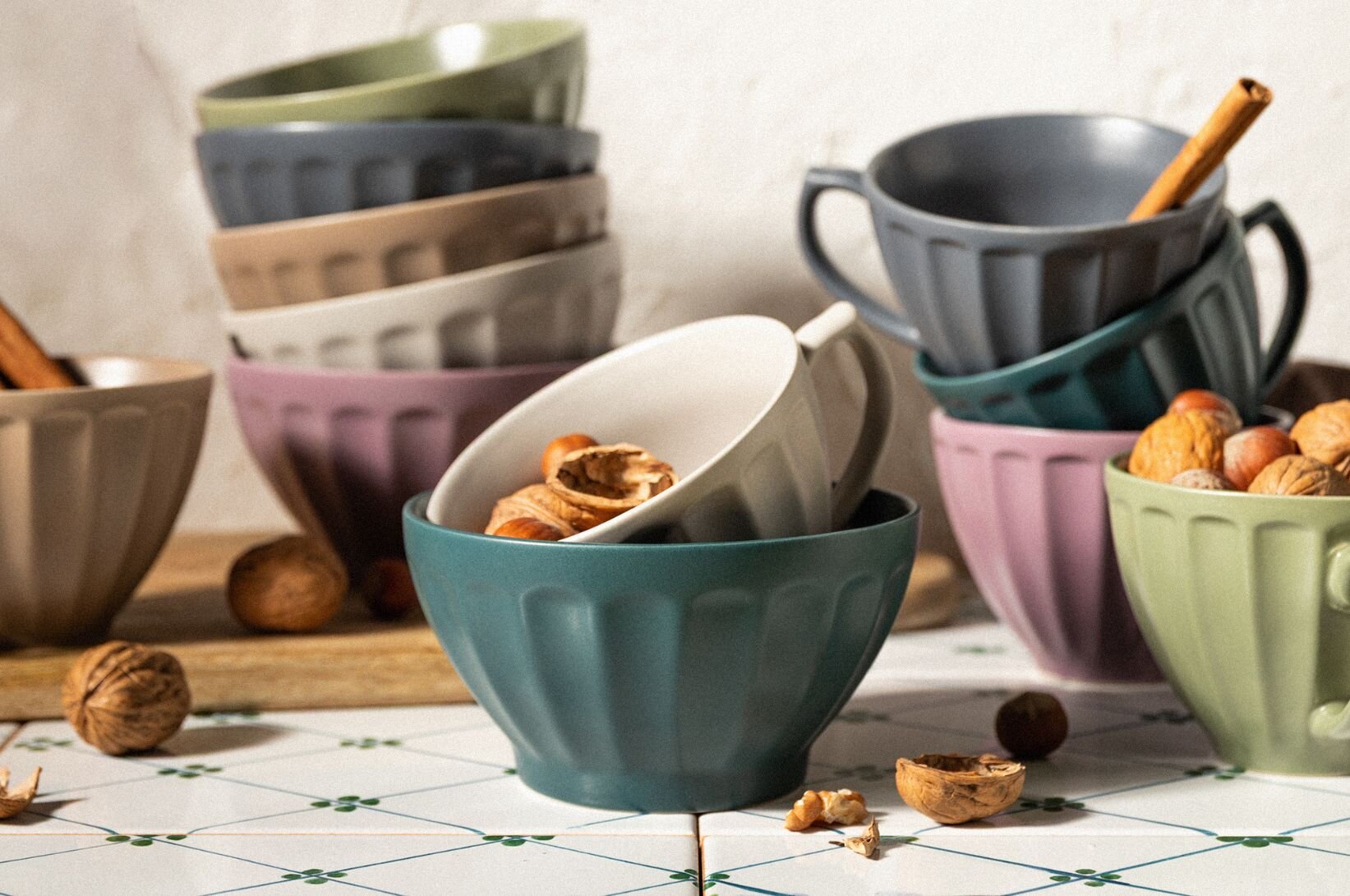 Šálky na kávu a čaj. 