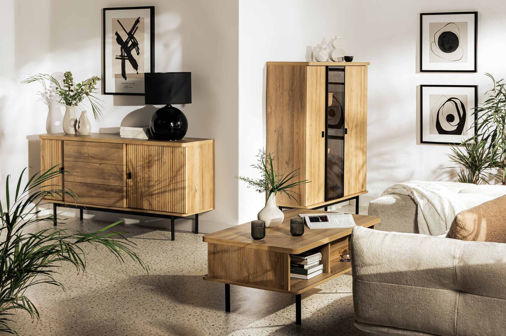 Obývací pokoj s nábytkem z kolekce LUCIA.