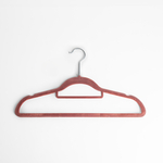 Tmavě růžová velurová ramínka VELVET, sada 5 kusů.