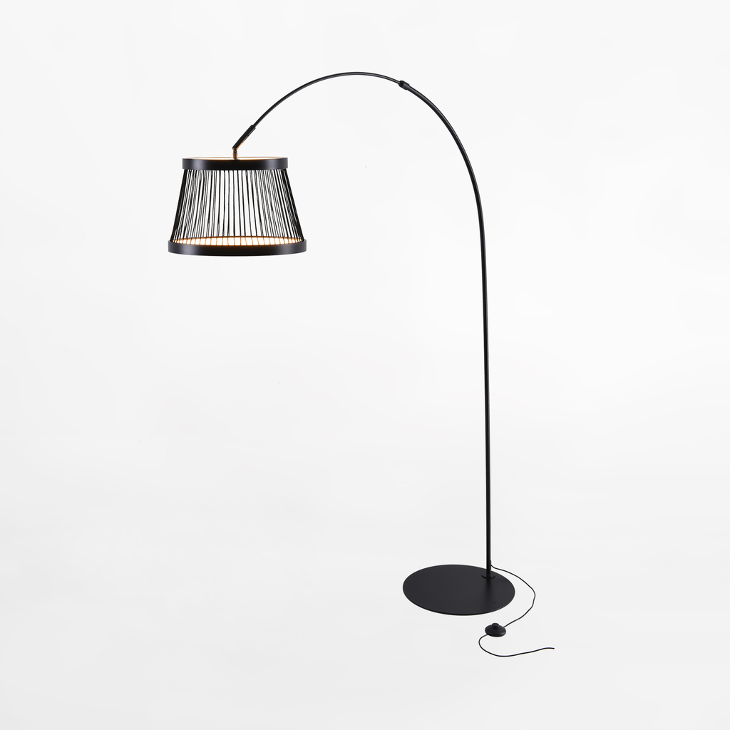 Černá LED stojací lampa BALU s dálkovým ovládáním
