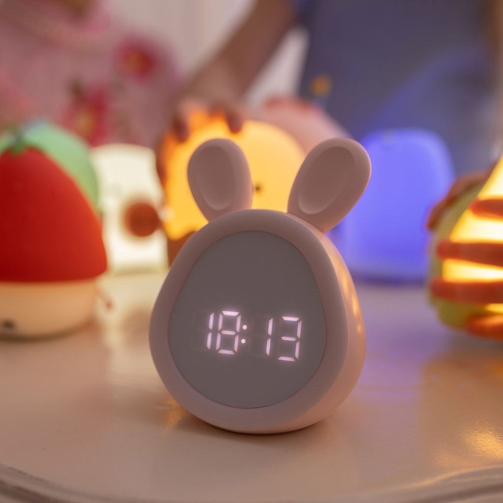 Budík s displejem LED MARY'S růžový ZAJÍČEK