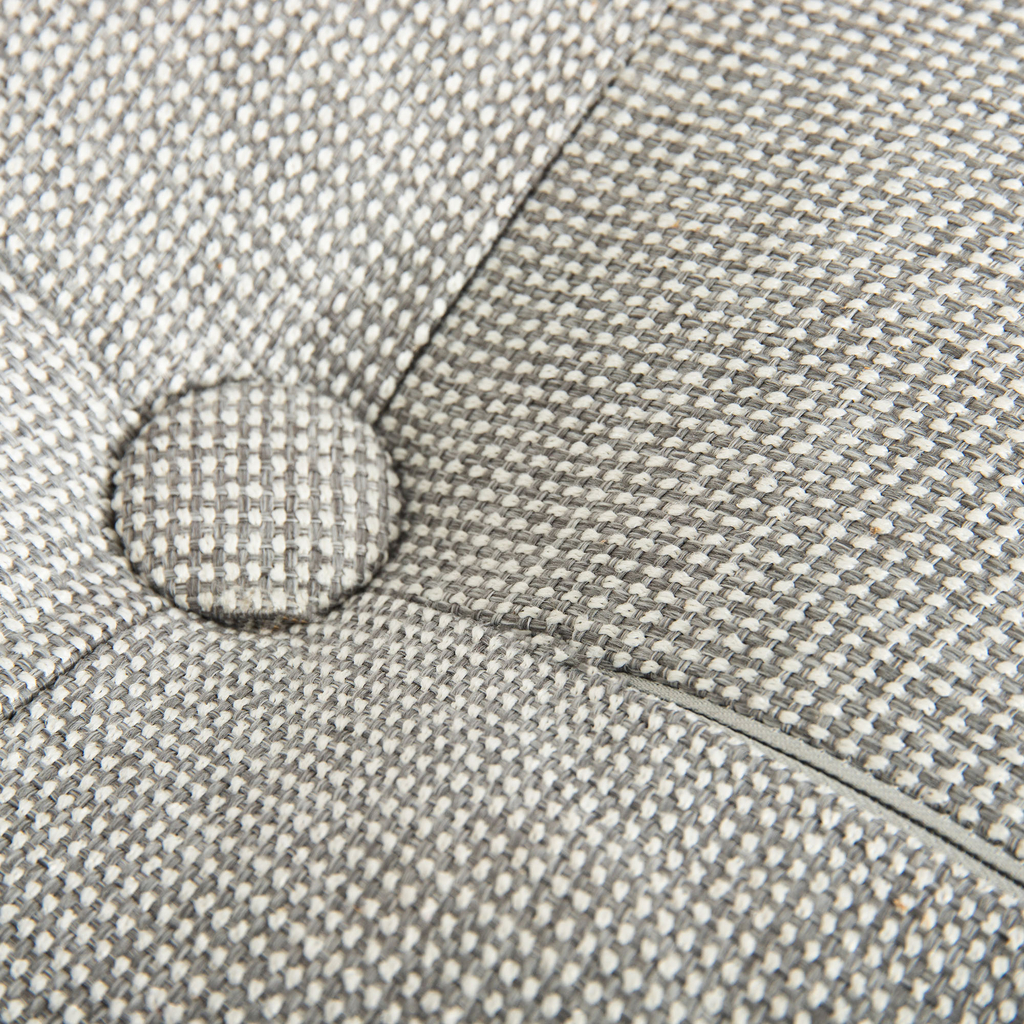 Světle šedý sedací polštář PUFFY PUF 48x18 cm