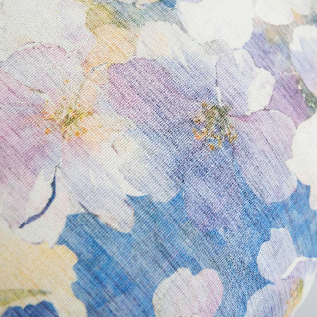 Fialový dekorační polštář s květy LUCA 45x45 cm