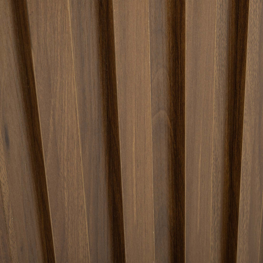 Komoda s regálem na víno a skleničky TURRO