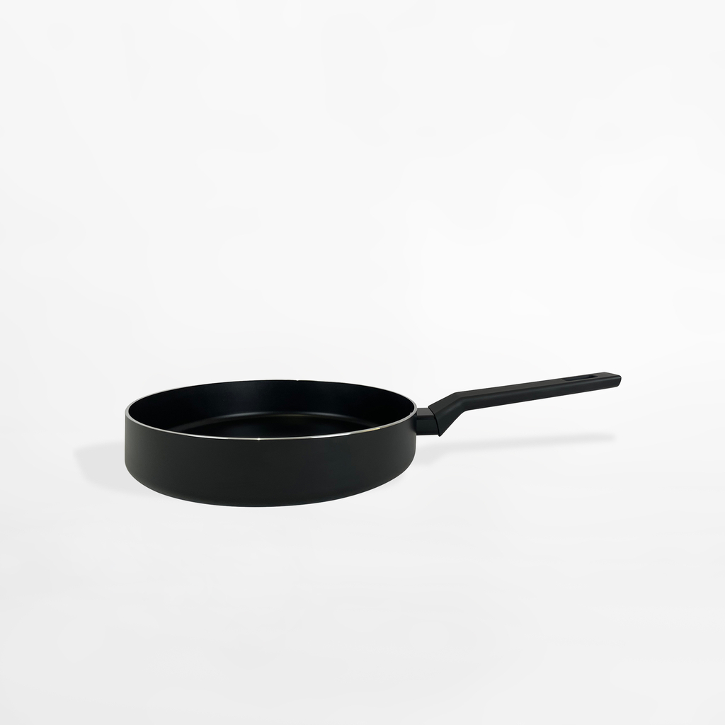 Černá hliníková pánev MODERN 24 cm