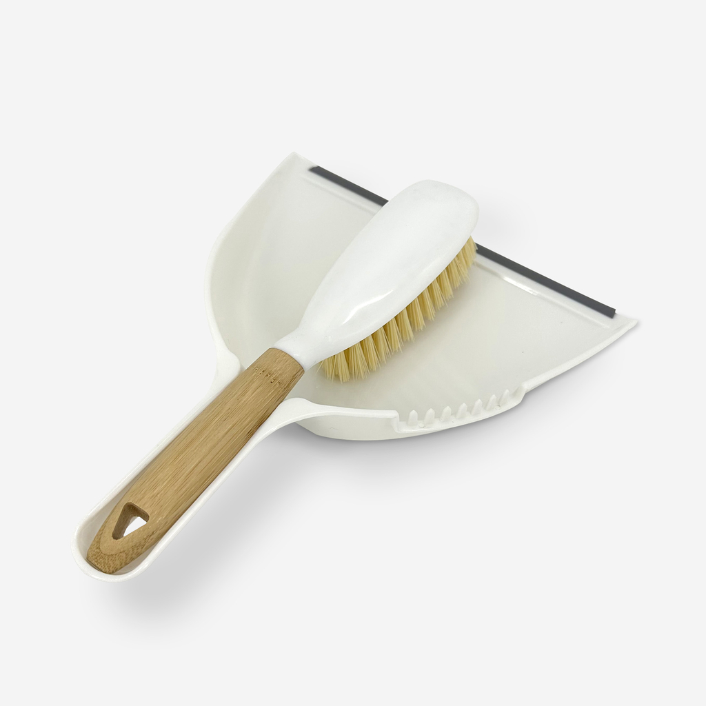 Smeták s lopatkou s bambusovou rukojetí bílý