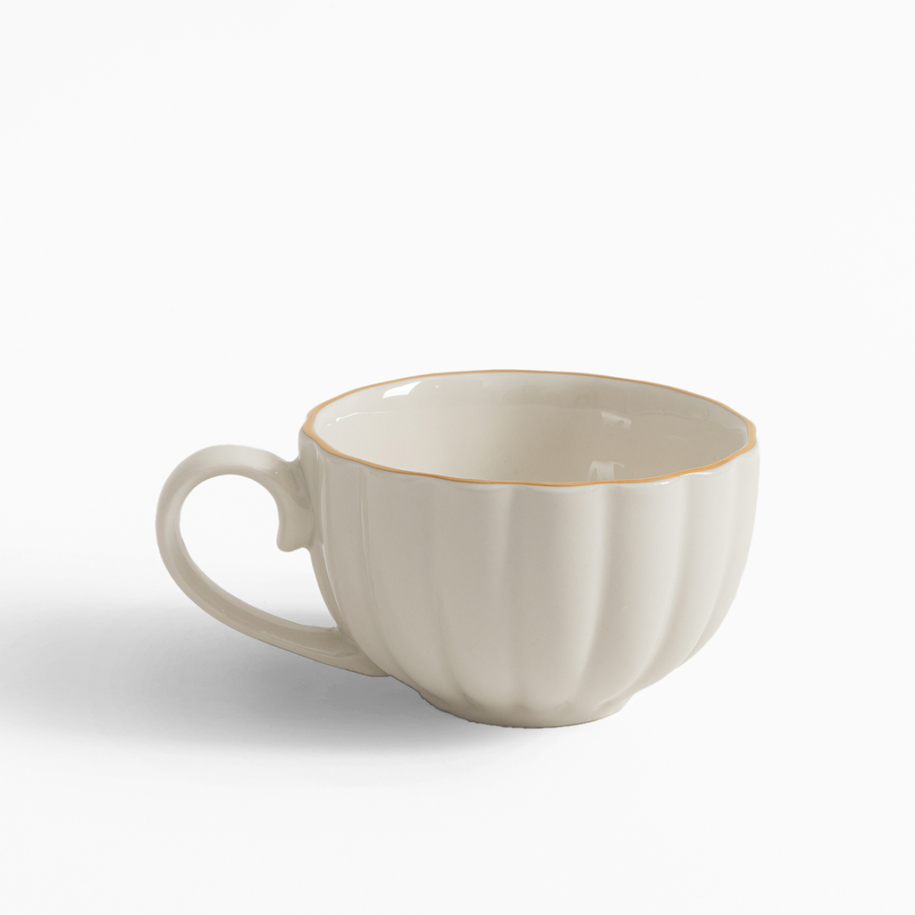 Porcelánový šálek s podšálkem a zlatým lemem 220 ml