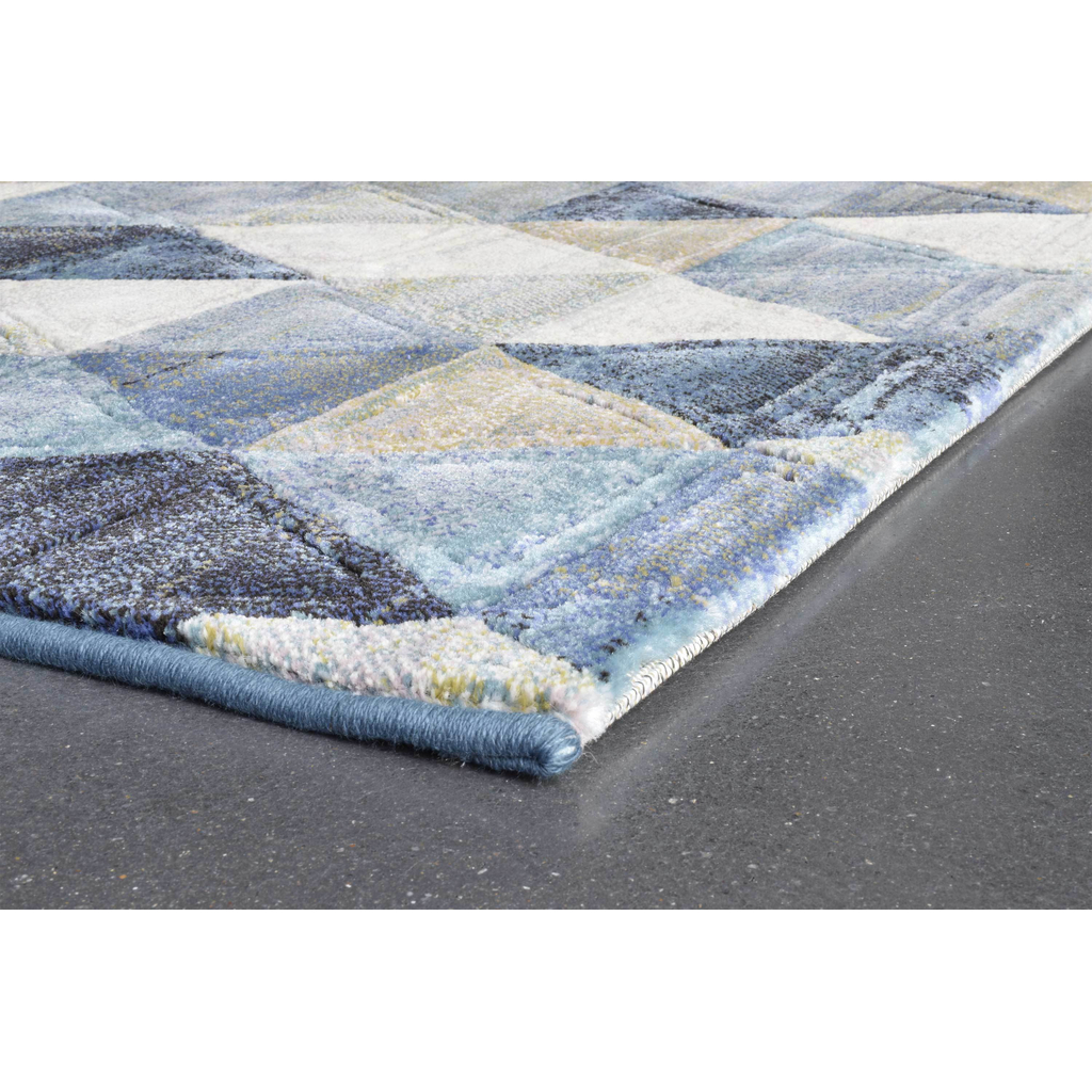 Koberec s trojúhelníky SORRENTO 200x290 cm