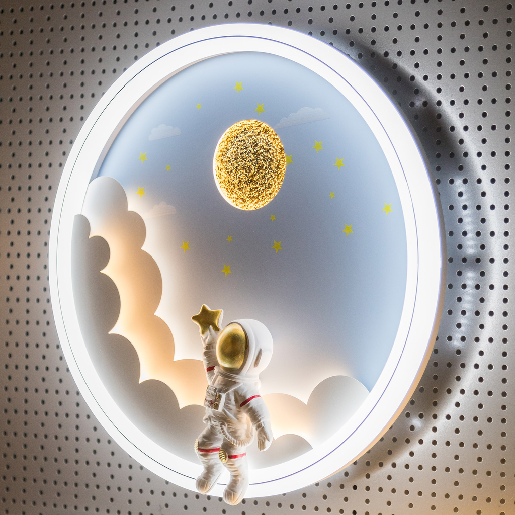 Barevné LED stropní svítidlo astronaut FOCUS