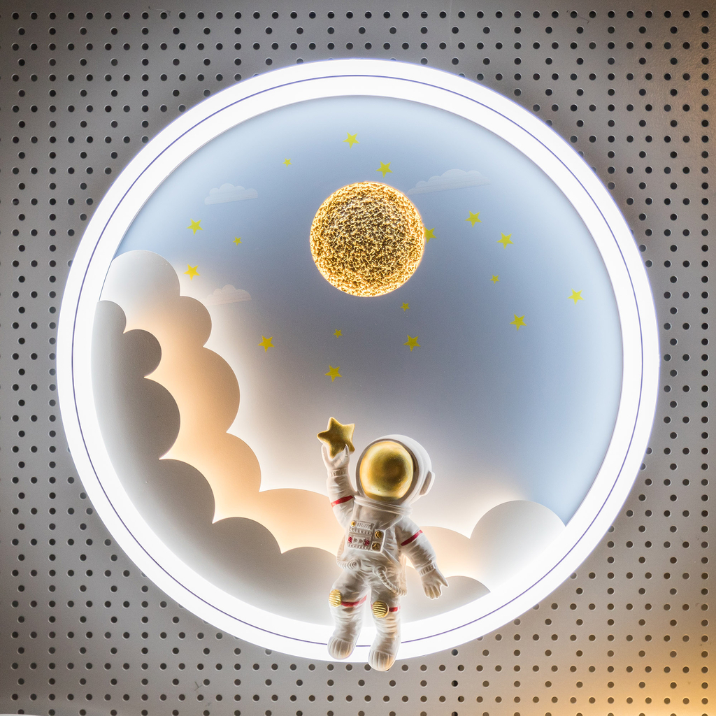 Barevné LED stropní svítidlo astronaut FOCUS