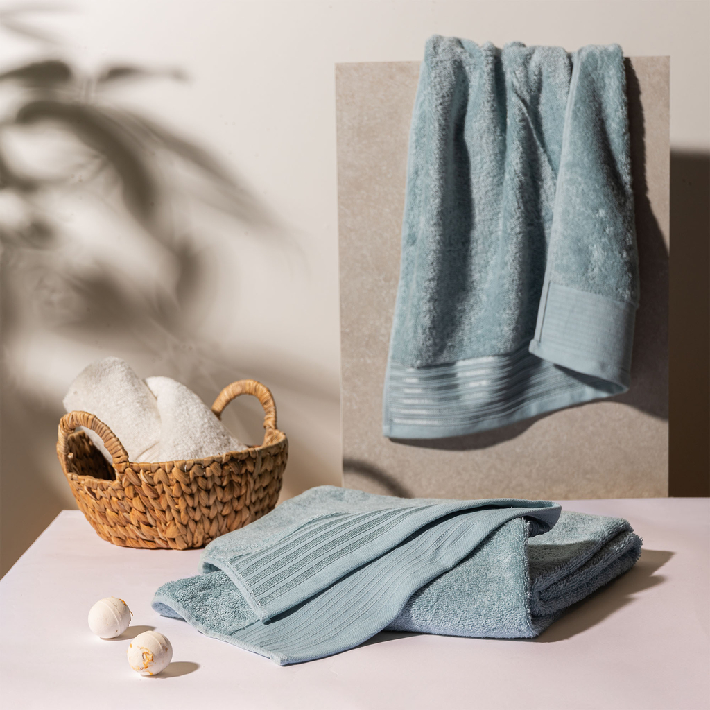 Modrý ručník na ruce VELA 50x90 cm