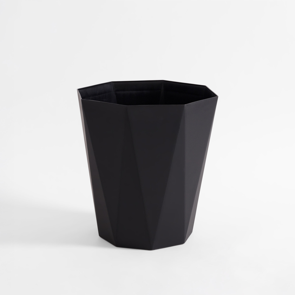Černý geometrický odpadkový koš 28 cm