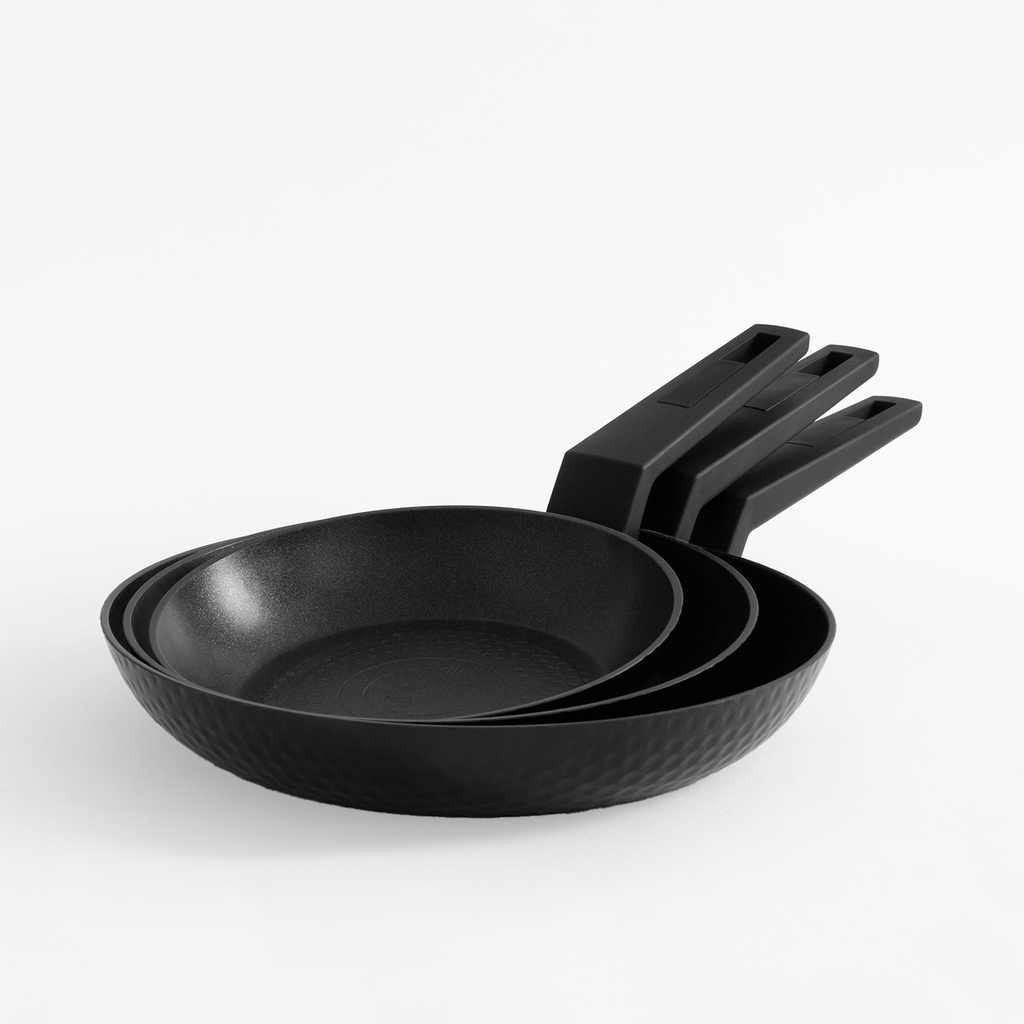Černá indukční pánev OLIO 24 cm
