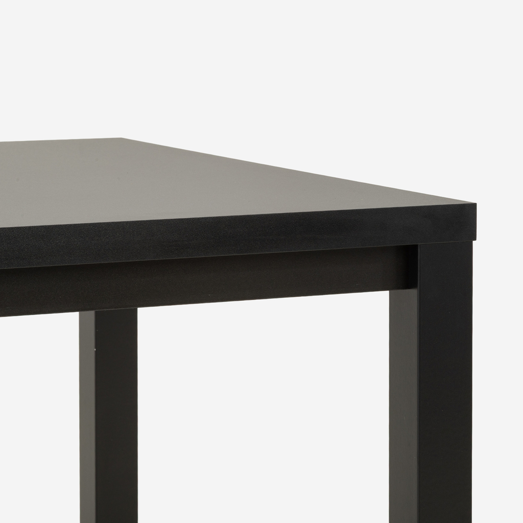 Malý stůl černý mat JUNI 90 cm