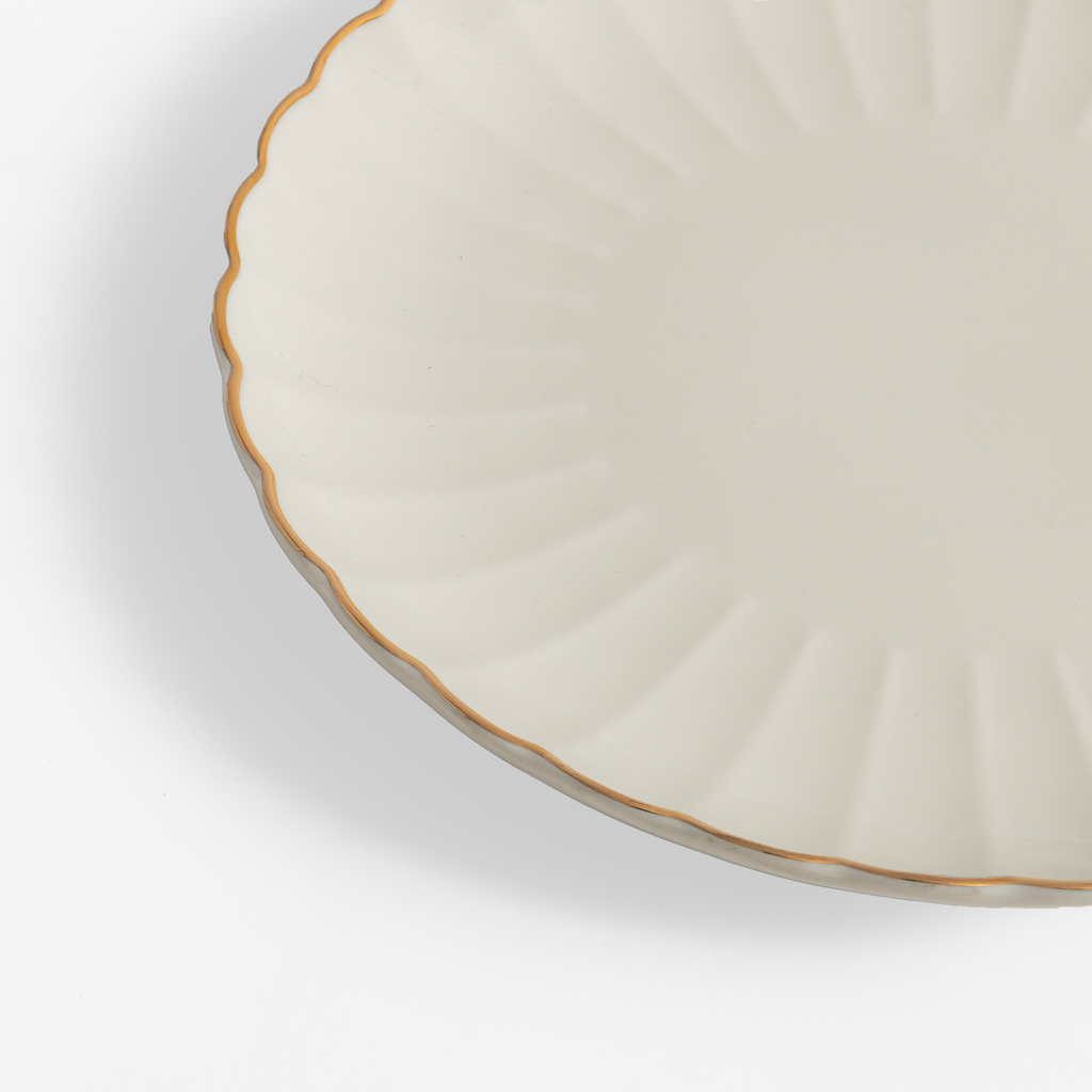 Porcelánový dezertní talíř se zlatým lemem 20,3 cm
