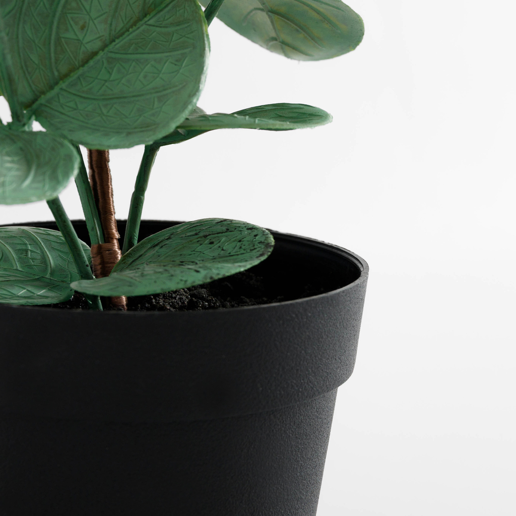 Umělá květina v černém květináči 35 cm