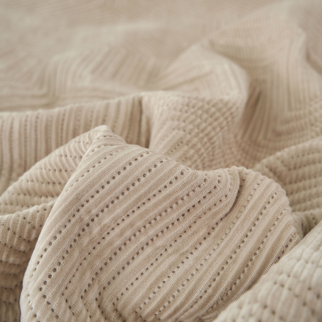 Krémový přehoz na postel HYPNOSE 180x200 cm