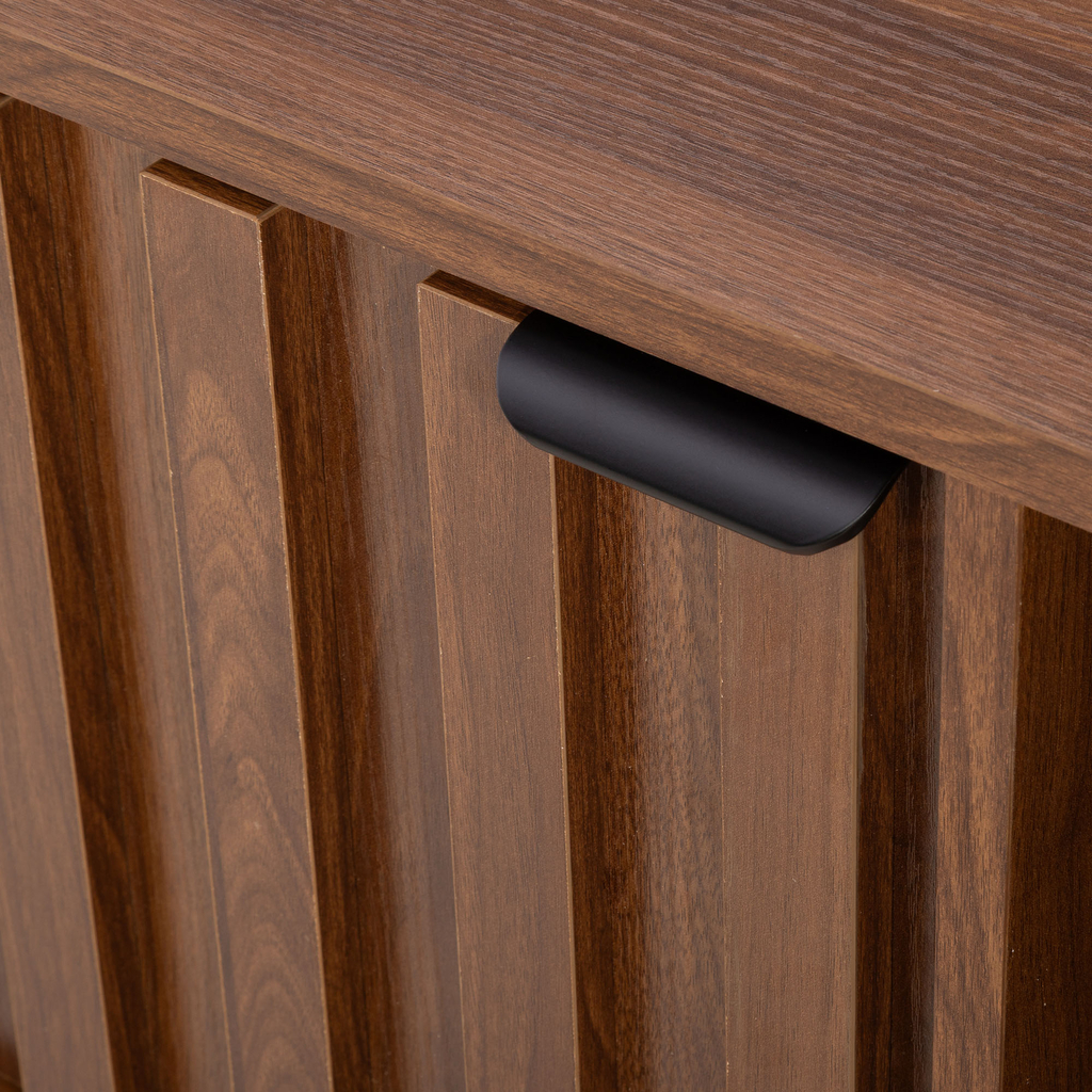 Široká drážkovaná komoda TURRO