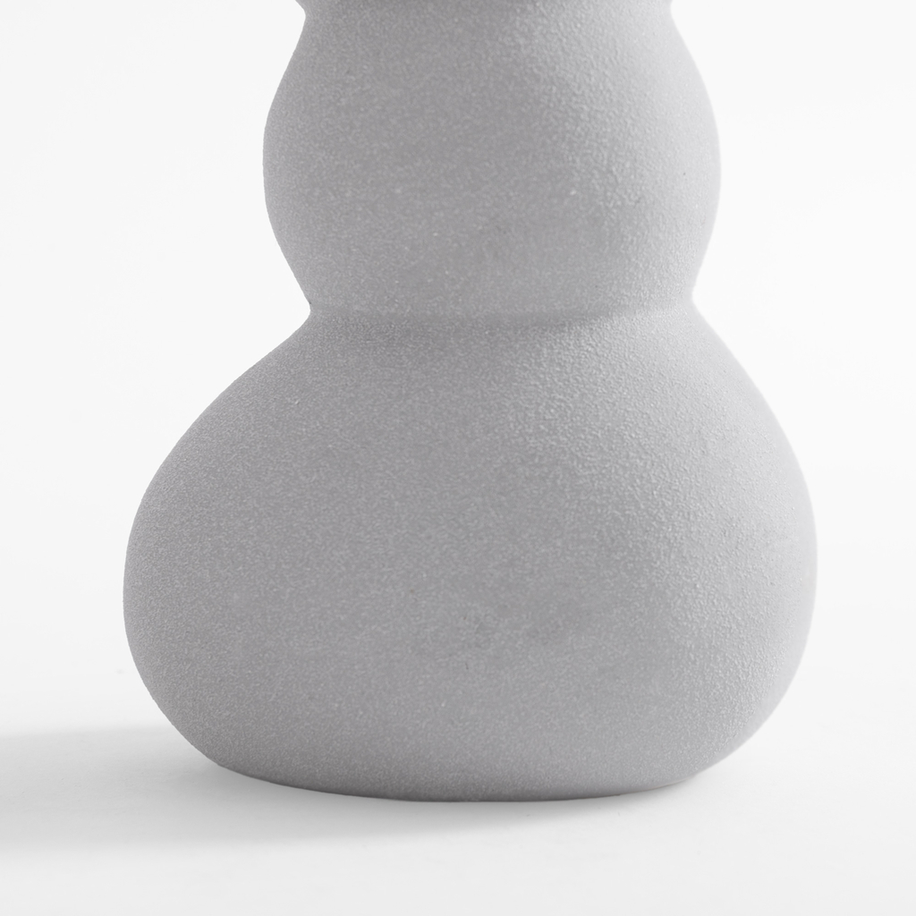 Šedá váza sněhulák 24,2 cm