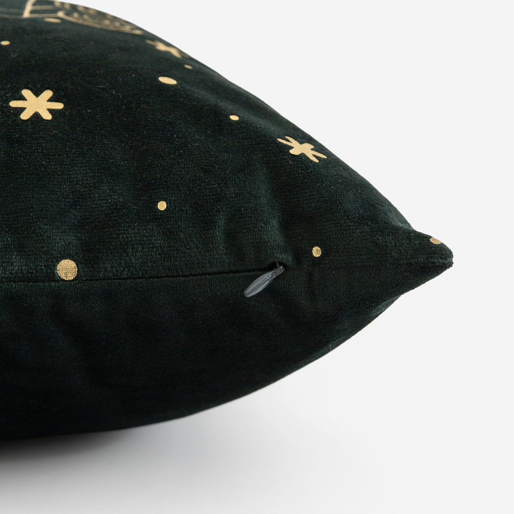 Vánoční povlak na polštář tmavě zelený CANELLA 45x45 cm