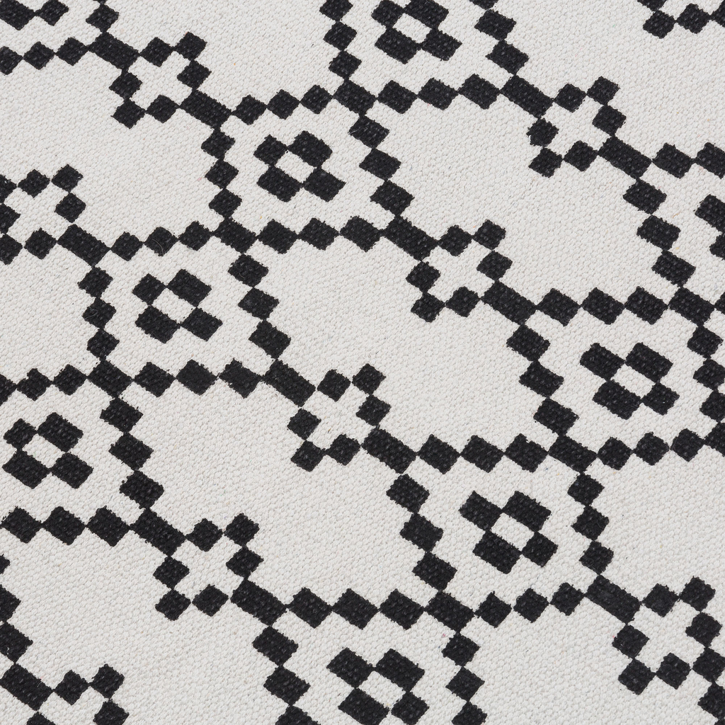 Černobílý koberec s kosočtvercovým vzorem SCANDI 80x150 cm