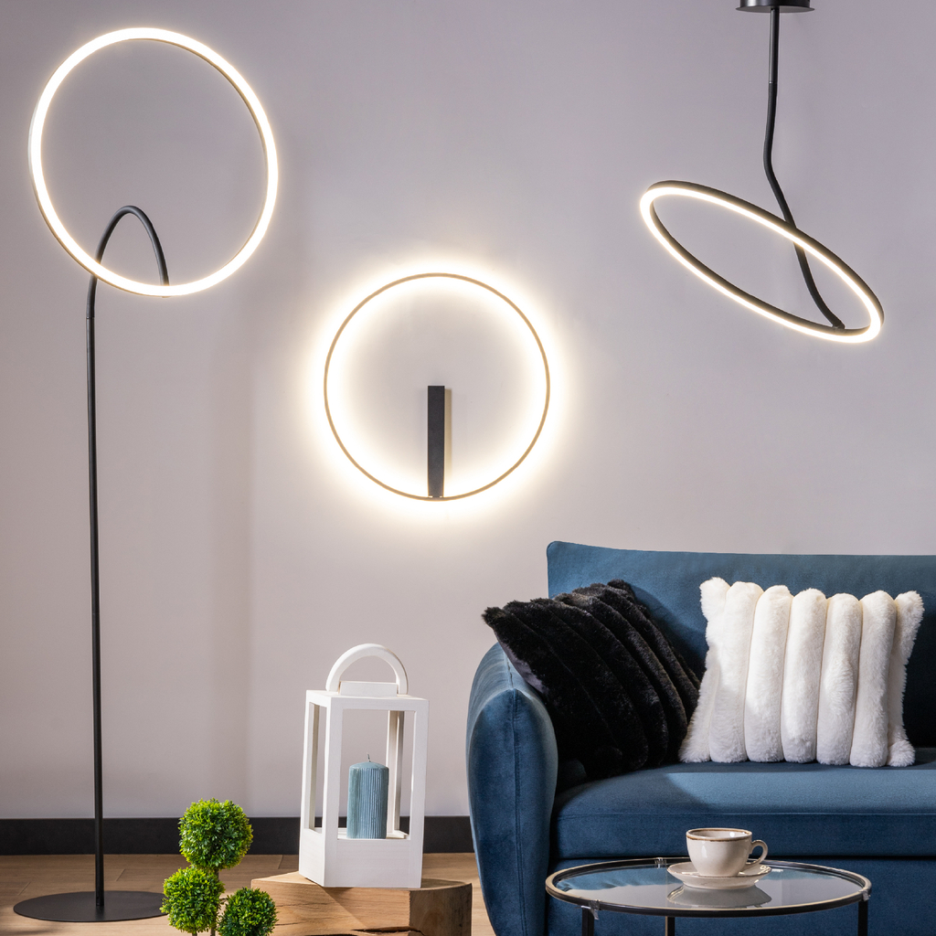 Černá stojací LED lampa CORIT