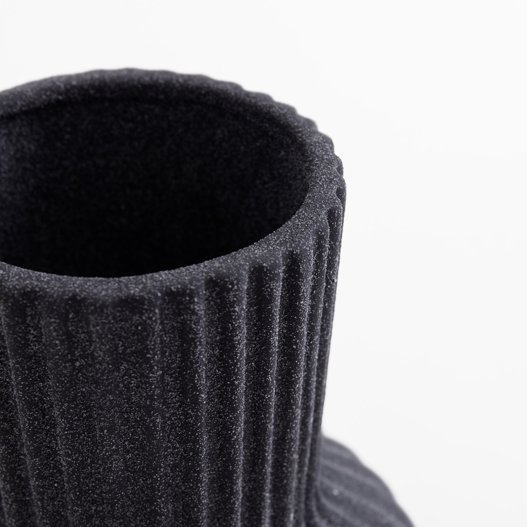 Černá keramická váza 19,8 cm