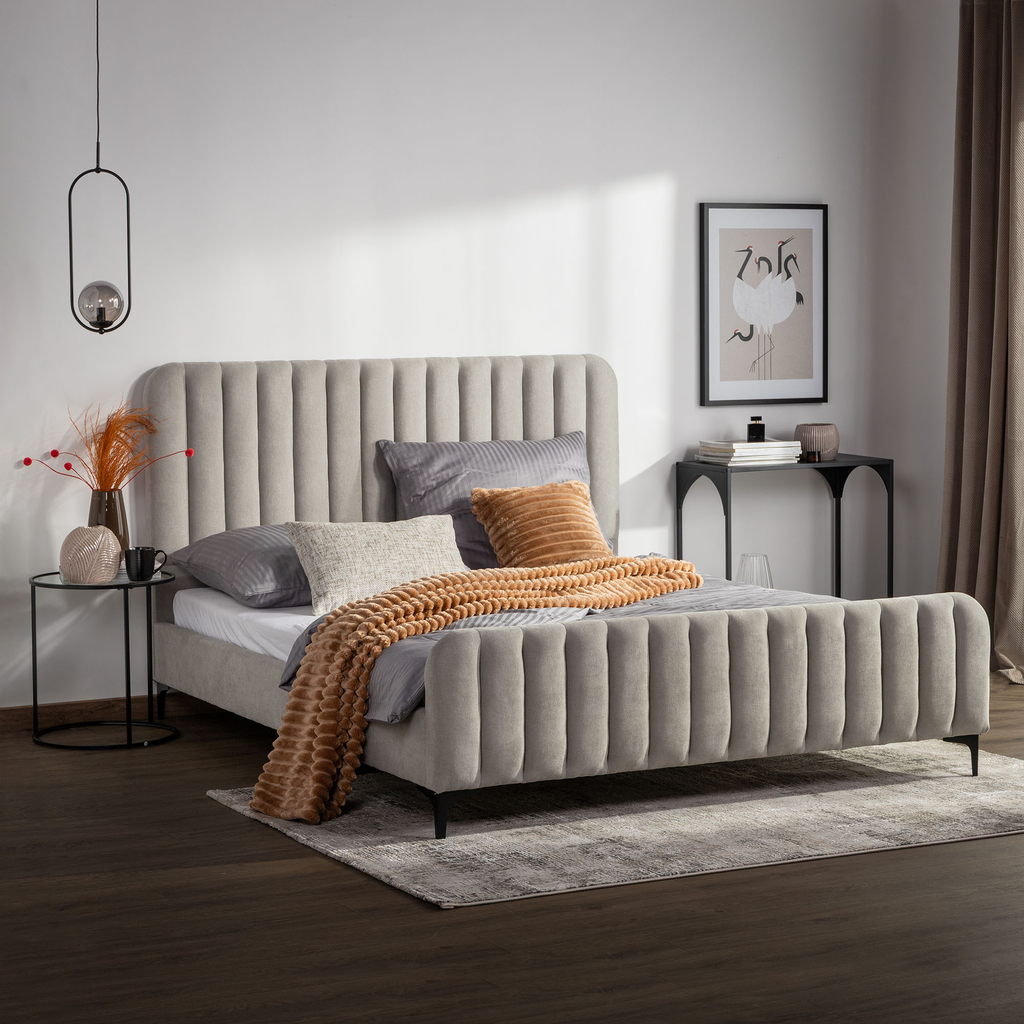 Čalouněná postel v popelavém odstínu KELLY 160x200 cm