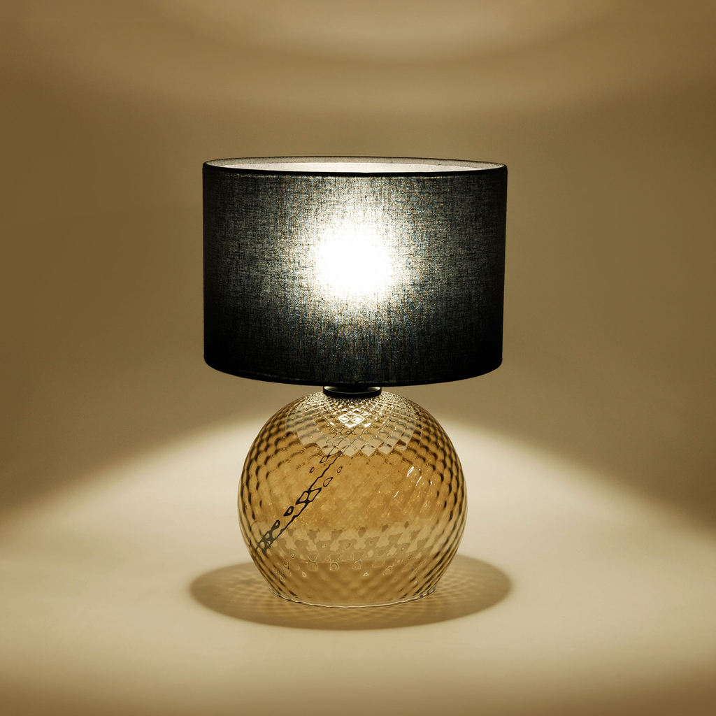 Jantarová stolní lampa s černým stínidlem BRISTOL FUME.