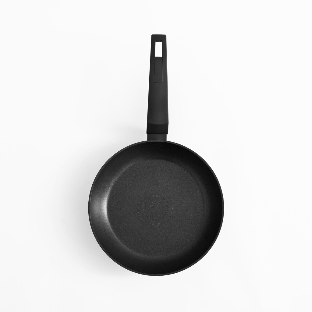 Černá indukční pánev OLIO 24 cm