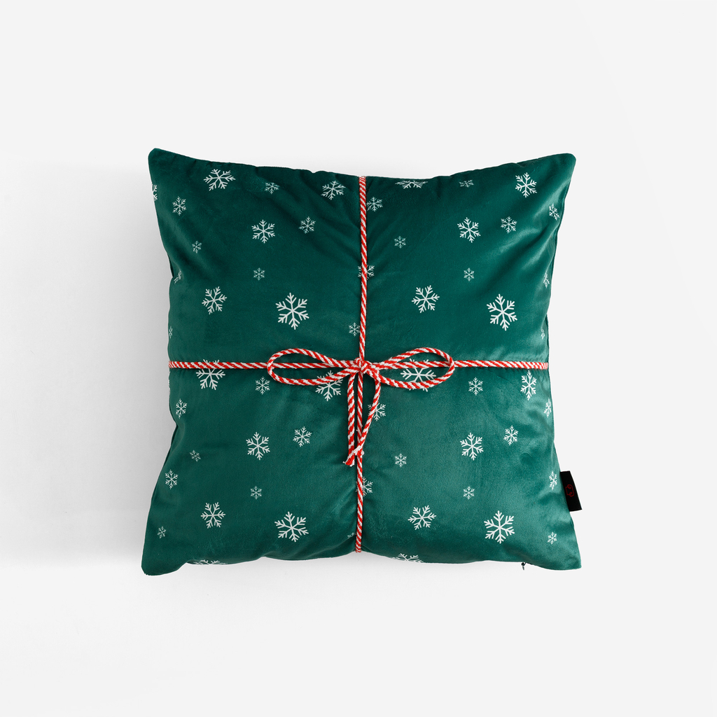 Vánoční tmavě zelený povlak na polštář GIFT 45x45 cm