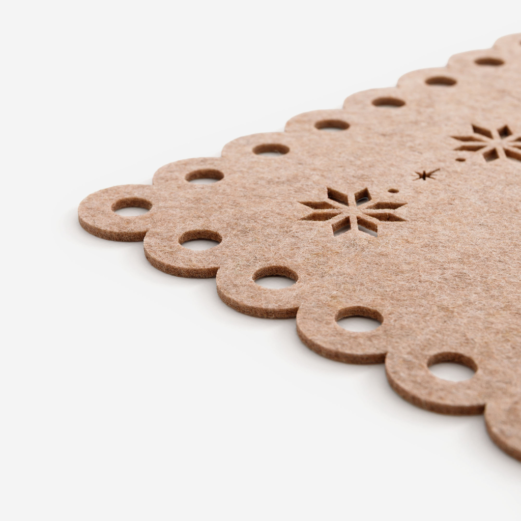 Vánoční prostíraní na stůl hnědá 44,5x29,5 cm