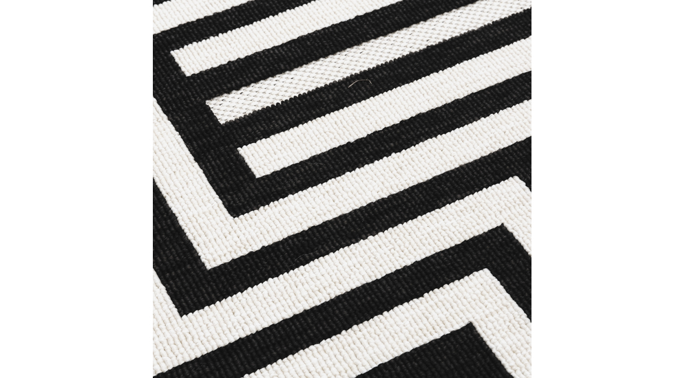 Venkovní koberec s černým vzorem STIARNA 80x150 cm
