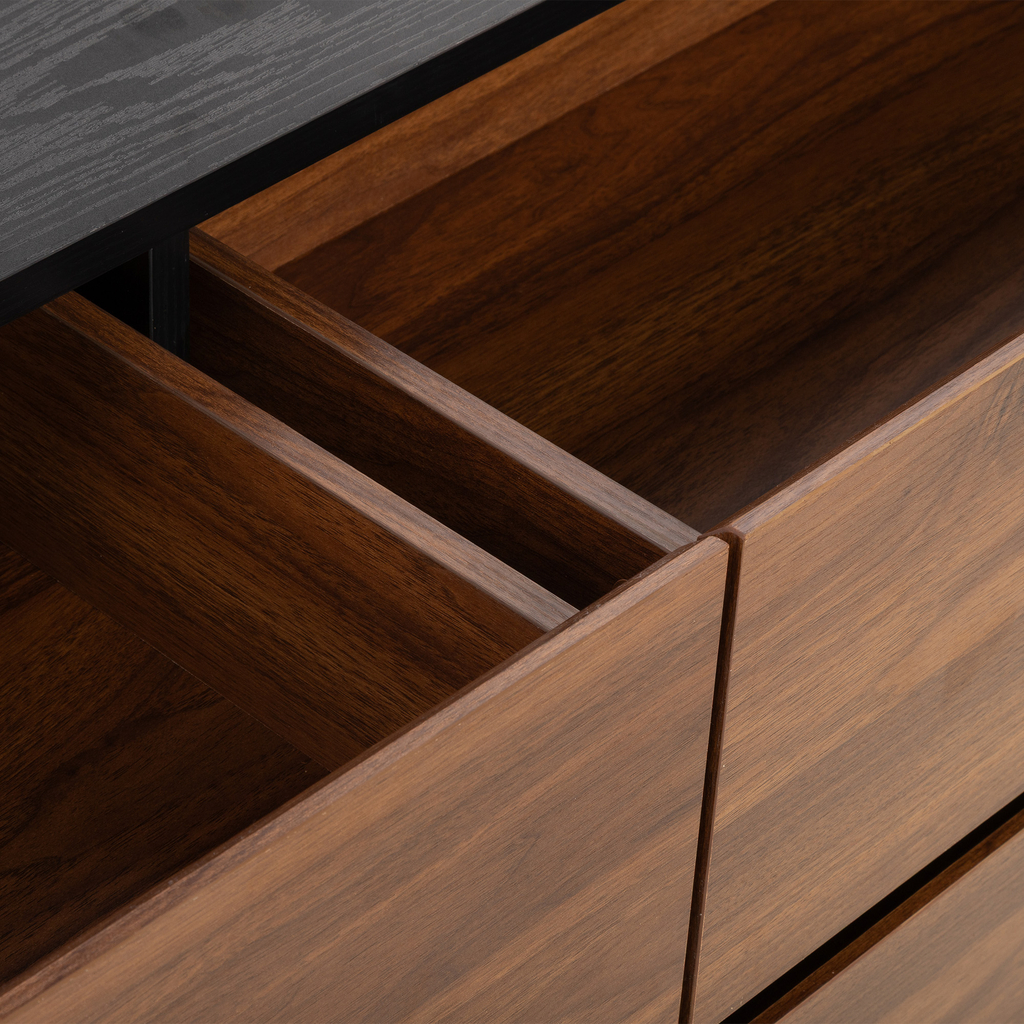 Komoda na kovových nohách TUMILLO