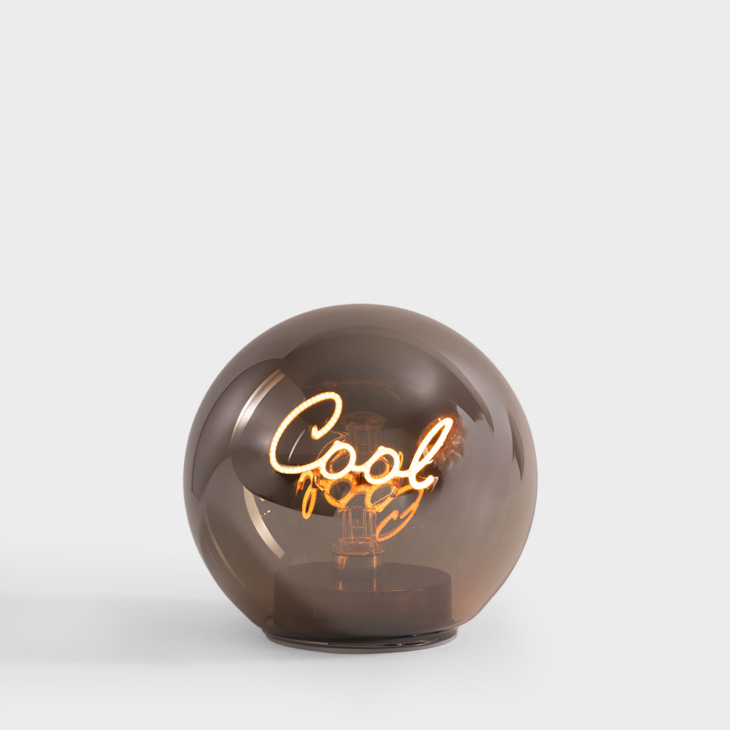 Dekorativní skleněná LED koule s nápisem COOL