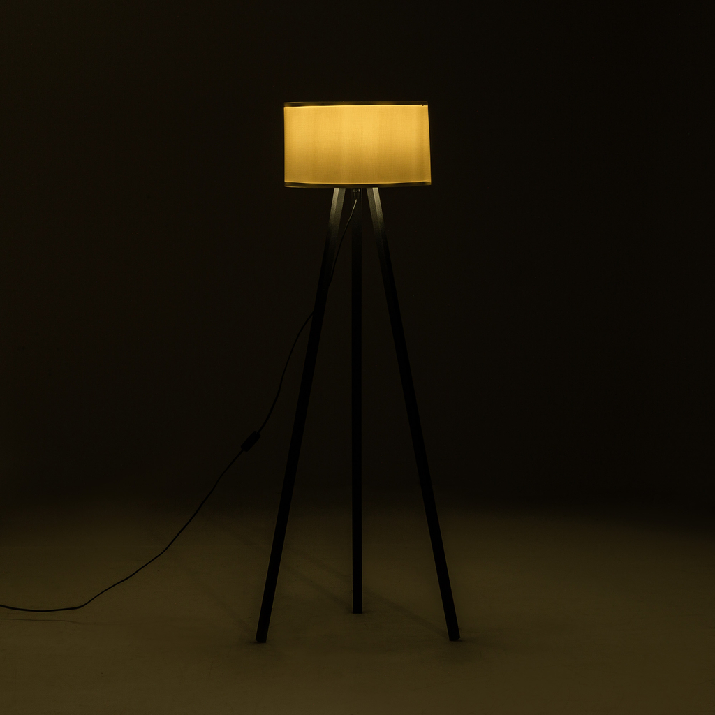 Černobílá stativová stojací lampa PIKO