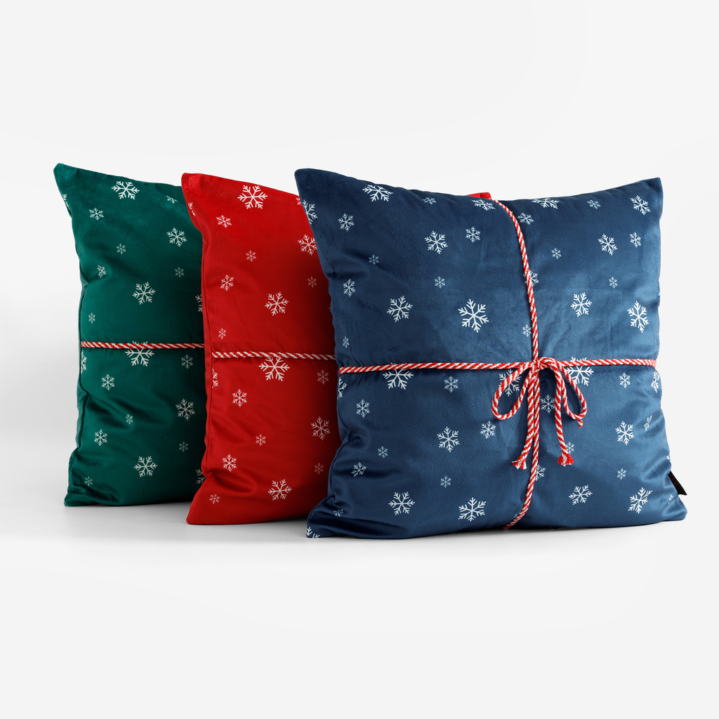 Vánoční povlak na polštář tmavě modrý GIFT 45x45 cm