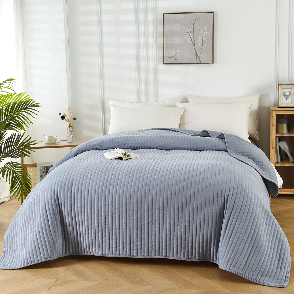 Šedý přehoz CASSIEN 220x240 cm