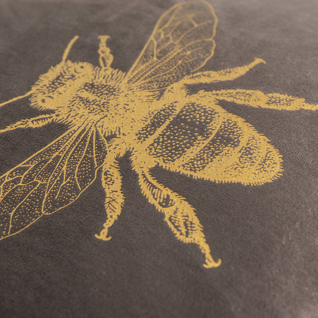 Dekorační šedý povlak na polštář s včelou AURE 45x45 cm