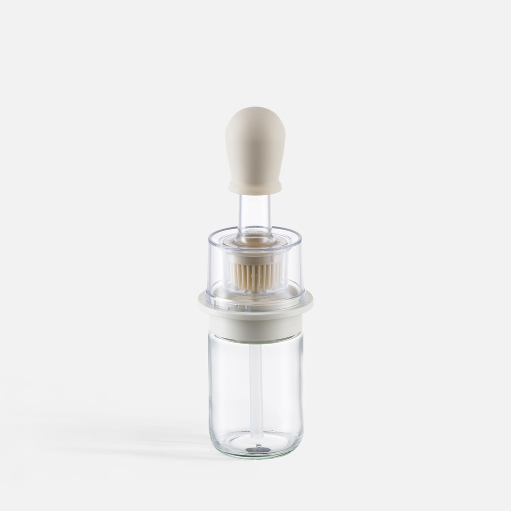 Dávkovač na olej s štětcem světle šedý 180 ml