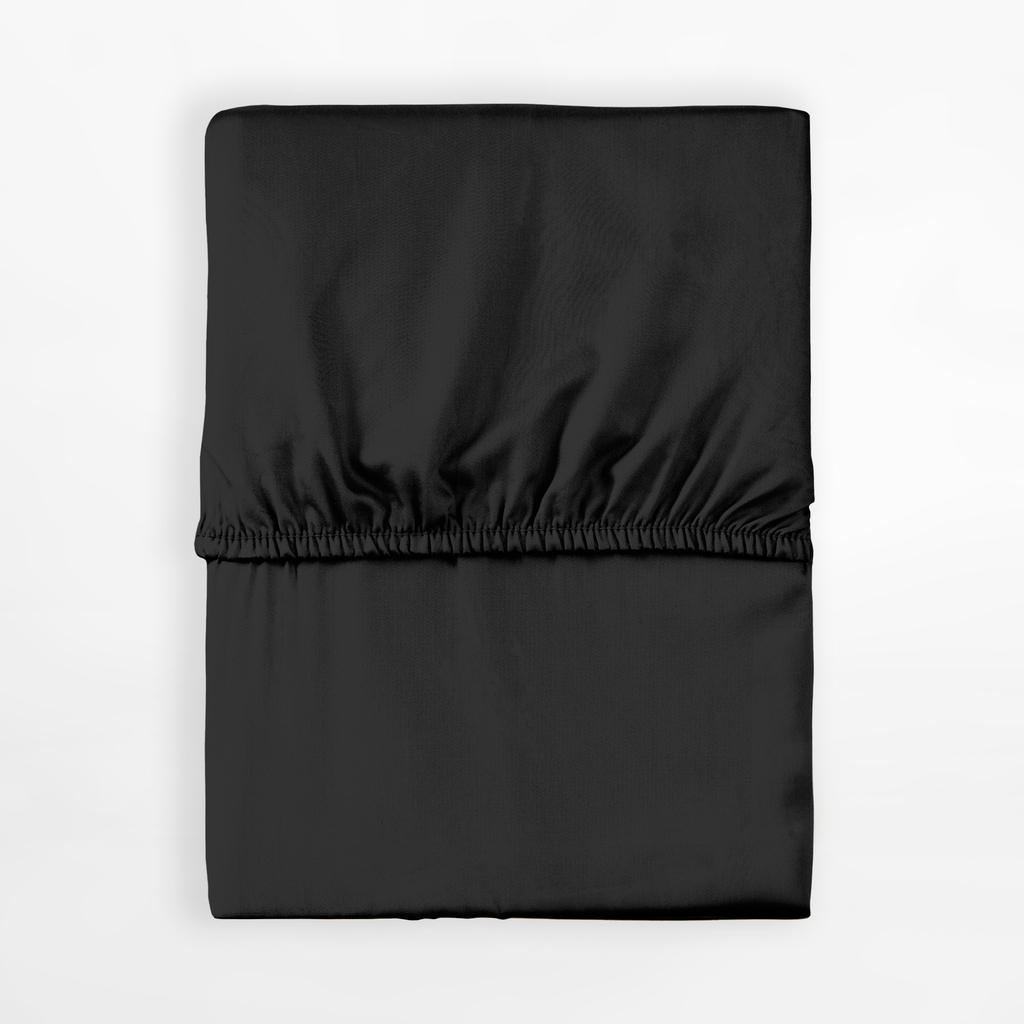 Černé saténové prostěradlo s gumou PURE 180x200 cm