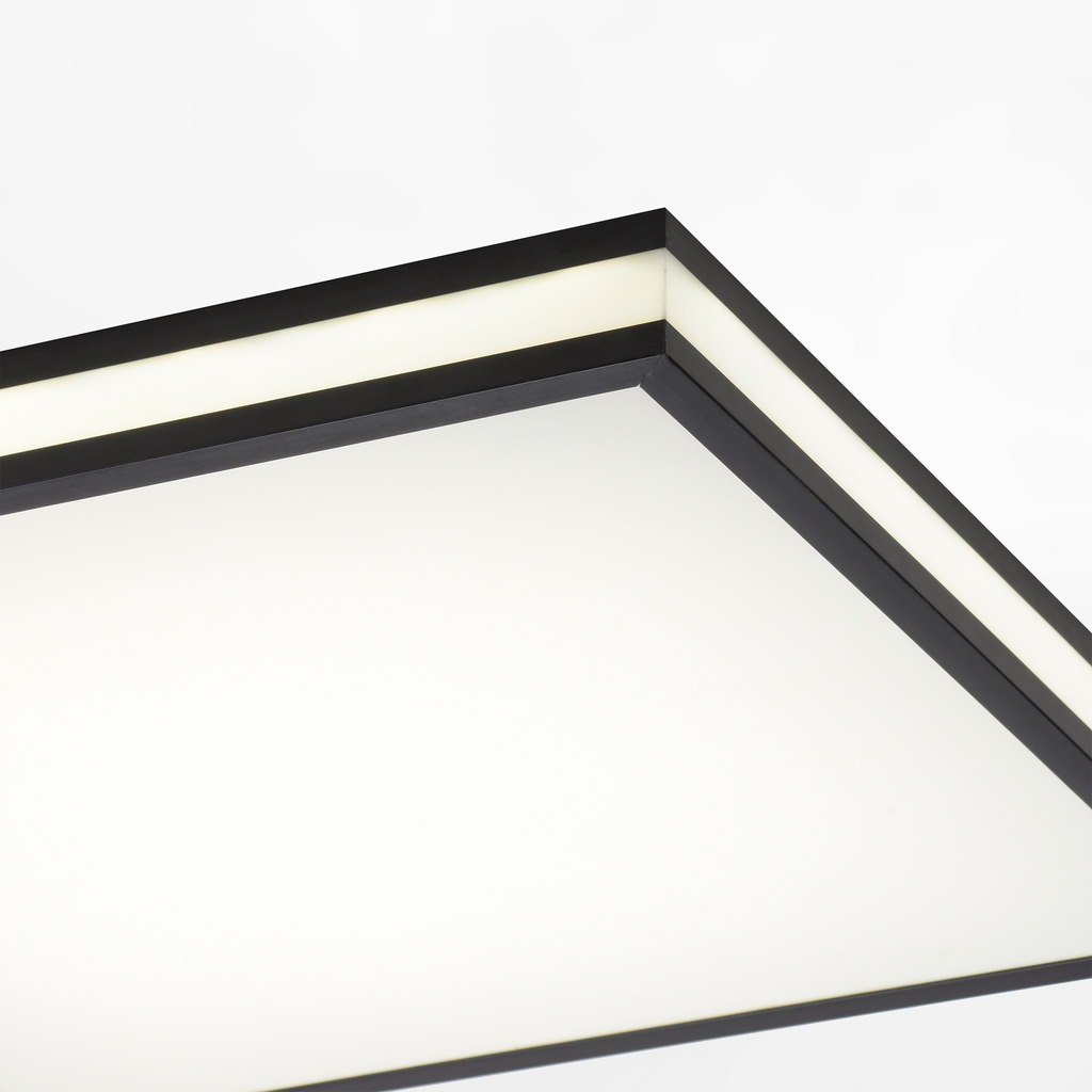 Černé LED RGB stropní svítidlo s dálkovým ovládáním MARIO 46,5x46,5 cm