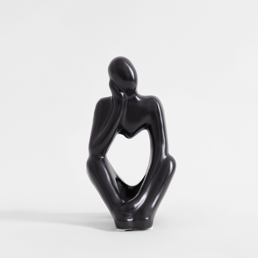 Černá dekorativní figurka ZAMYŠLENÝ ČLOVĚK 19 cm