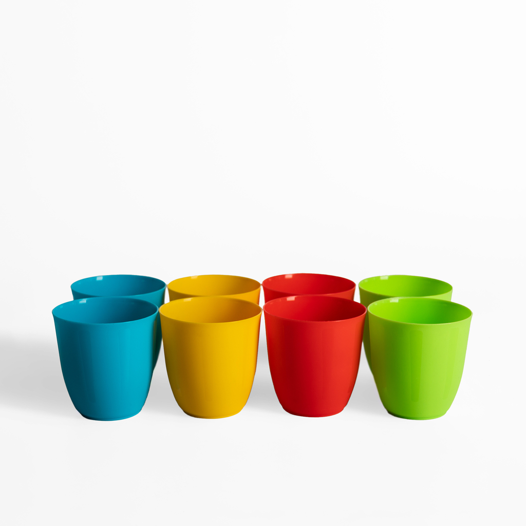 Sada 8 plastových kelímků 250 ml