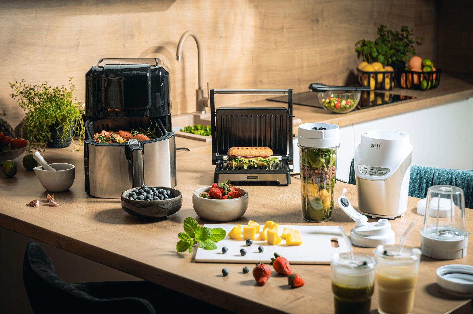 Malé kuchyňské spotřebiče. 