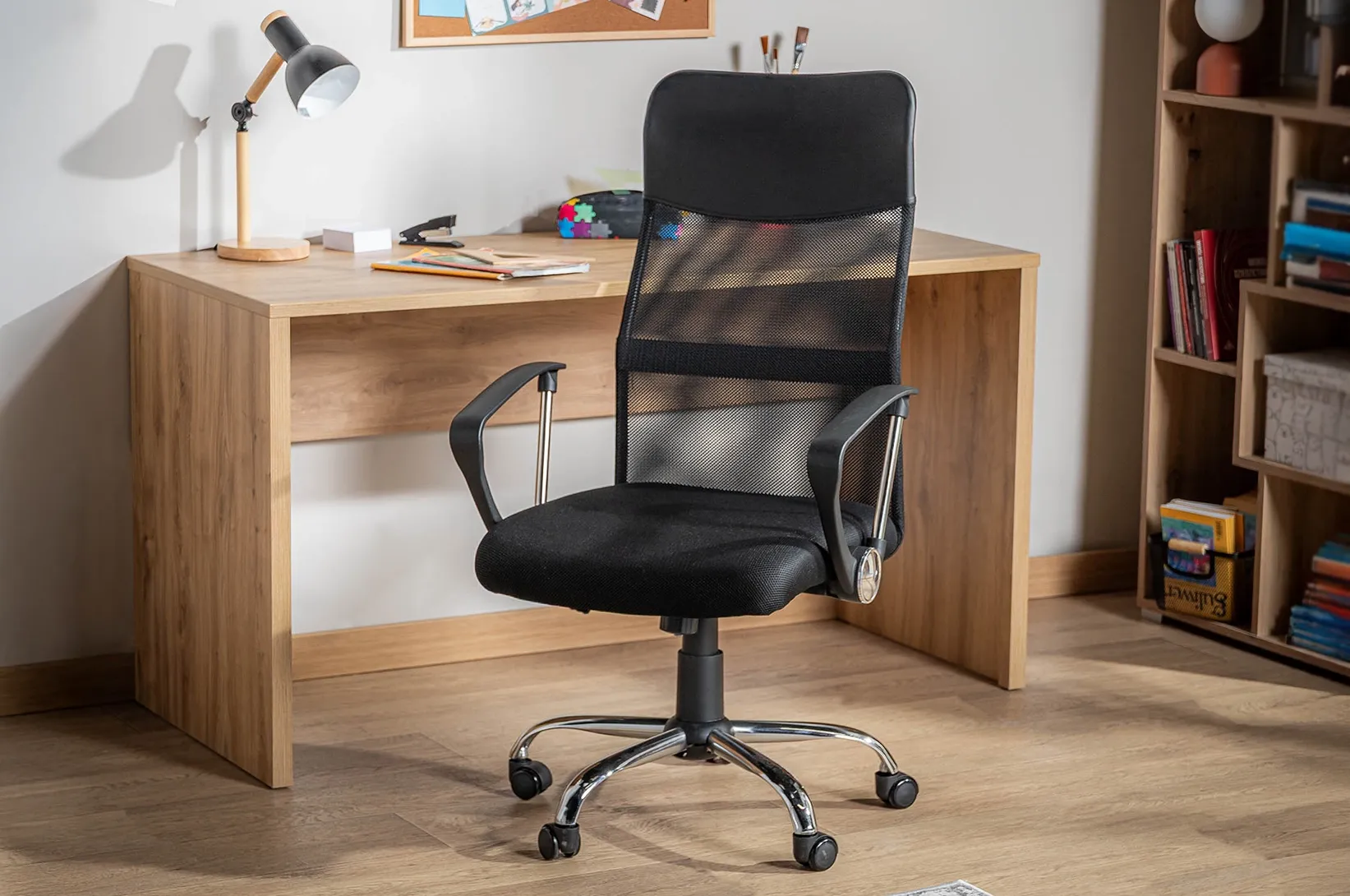 Připravte se na návrat dětí do školy – praktický nábytek do studentského pokoje