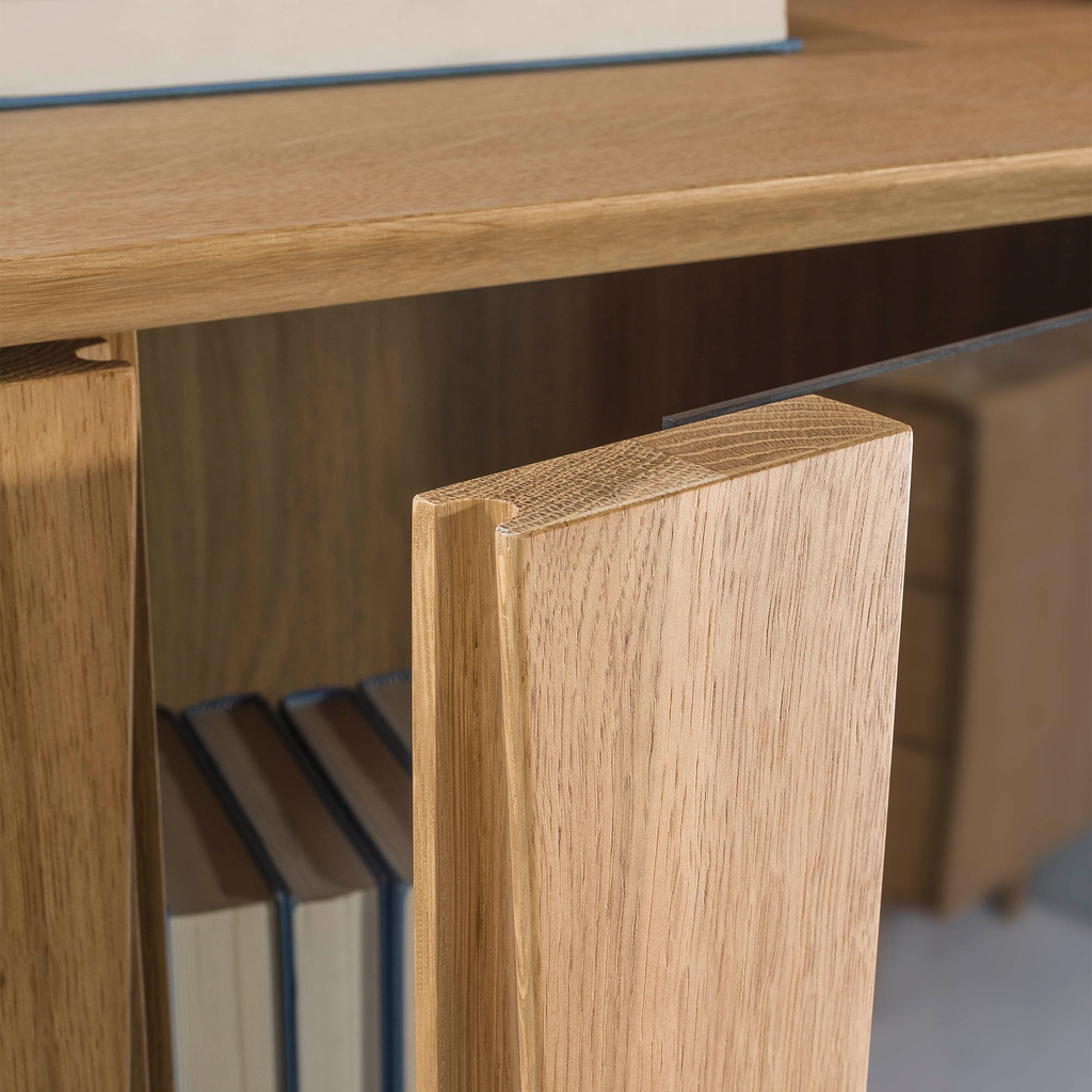 Witryna niska na nóżkach RETRO