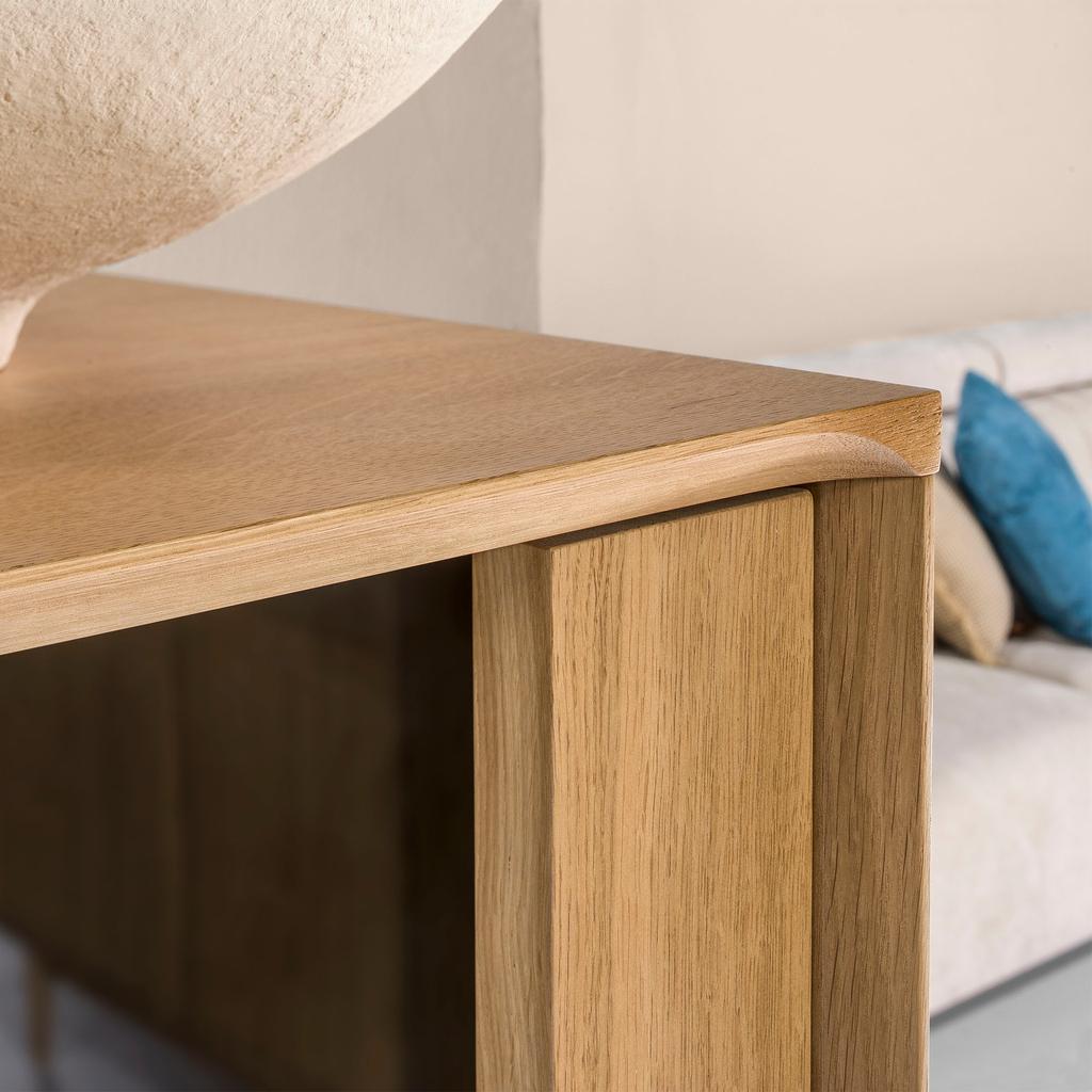 Witryna niska na nóżkach RETRO