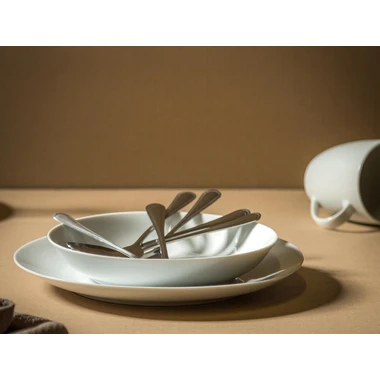 Porcelánový mělký talíř 27 cm